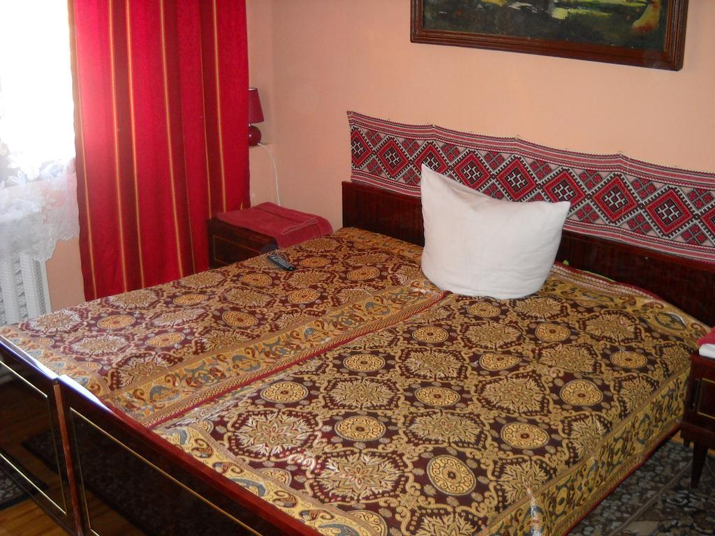 Hôtel Smerekova Hata à Yasinya Extérieur photo